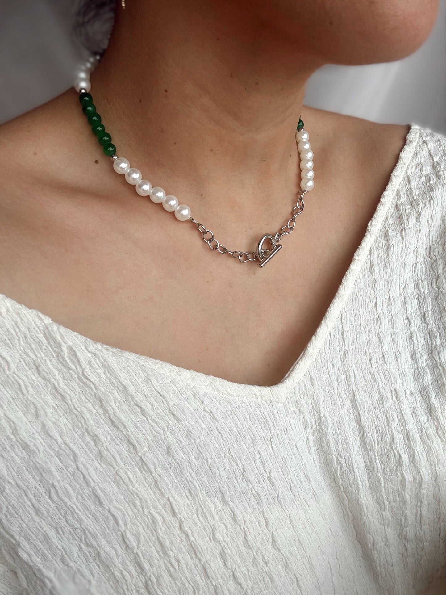 Emerald Harmony Pearl Beaded Necklace, Gift for Her, Everyday Charm