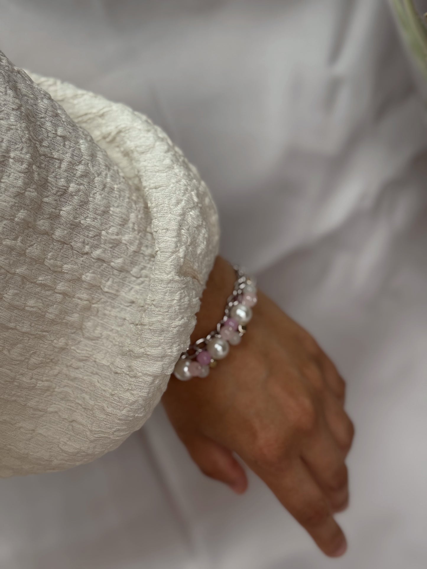 Pink Harmony Beaded Chain Bracelet , Handmade jewelry with Freshwater Pearl & Multi-tone Pink Beads,Dainty Gift for her