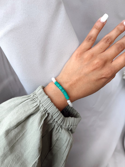 Pearl bracelet turquoise centrepiece beads, Chic Gift for her, Delicate Birthday Gift,Summer beachy everyday bracelet, Boho style jewelry