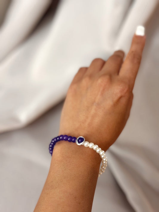 Amethyst & Pearl Beaded Charm Bracelet, Stretch Bracelet with Center Stone, Handmade Elegant Gift for Her