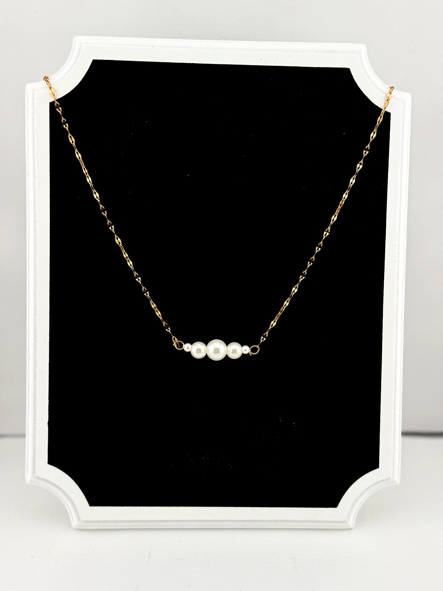 Pearl Touch Pendant Necklace,Elegant Handmade Pendant,Anniversary Gift for Women,14k gold-plated Chain Necklace