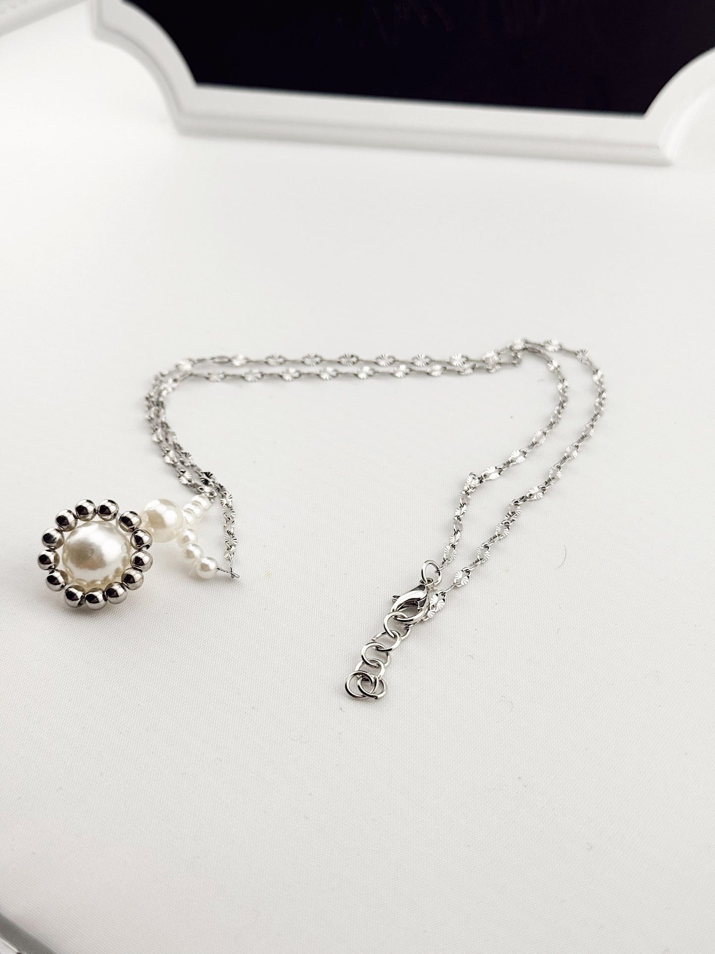 Vintage Pearl Bloom -Aesthetic handmade Necklace, Gift for Her