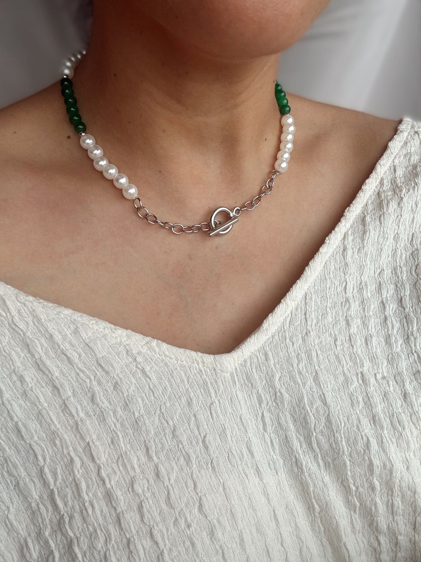 Emerald Harmony Pearl Beaded Necklace, Gift for Her, Everyday Charm