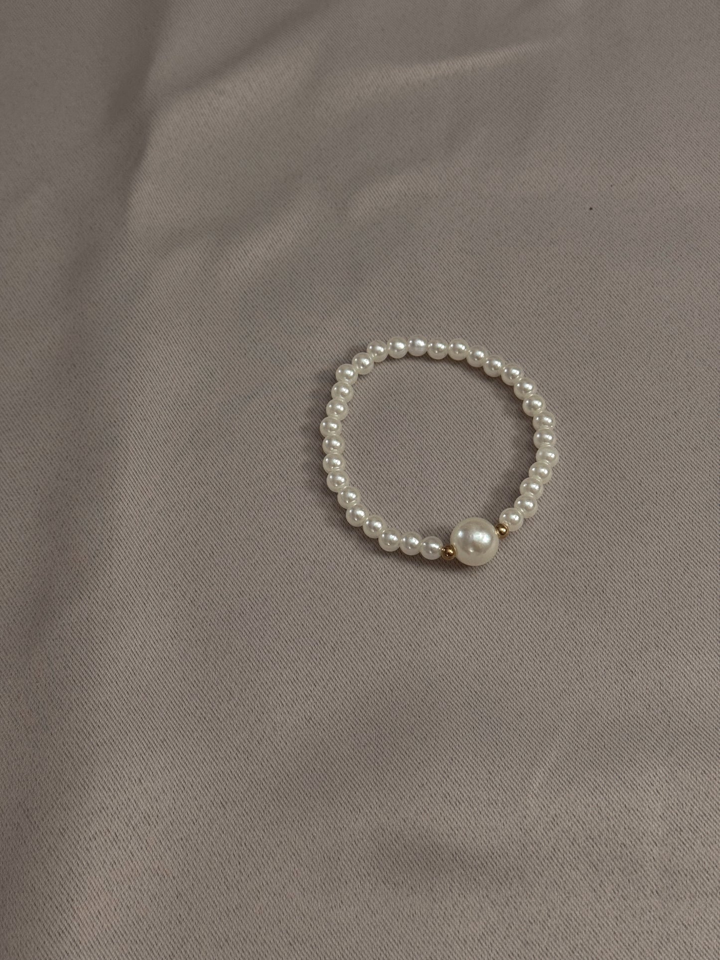 Pearl and Gold love,Elegant jewelry,Gift for women, Freshwater pearl and Gold Plated Beaded bracelet.