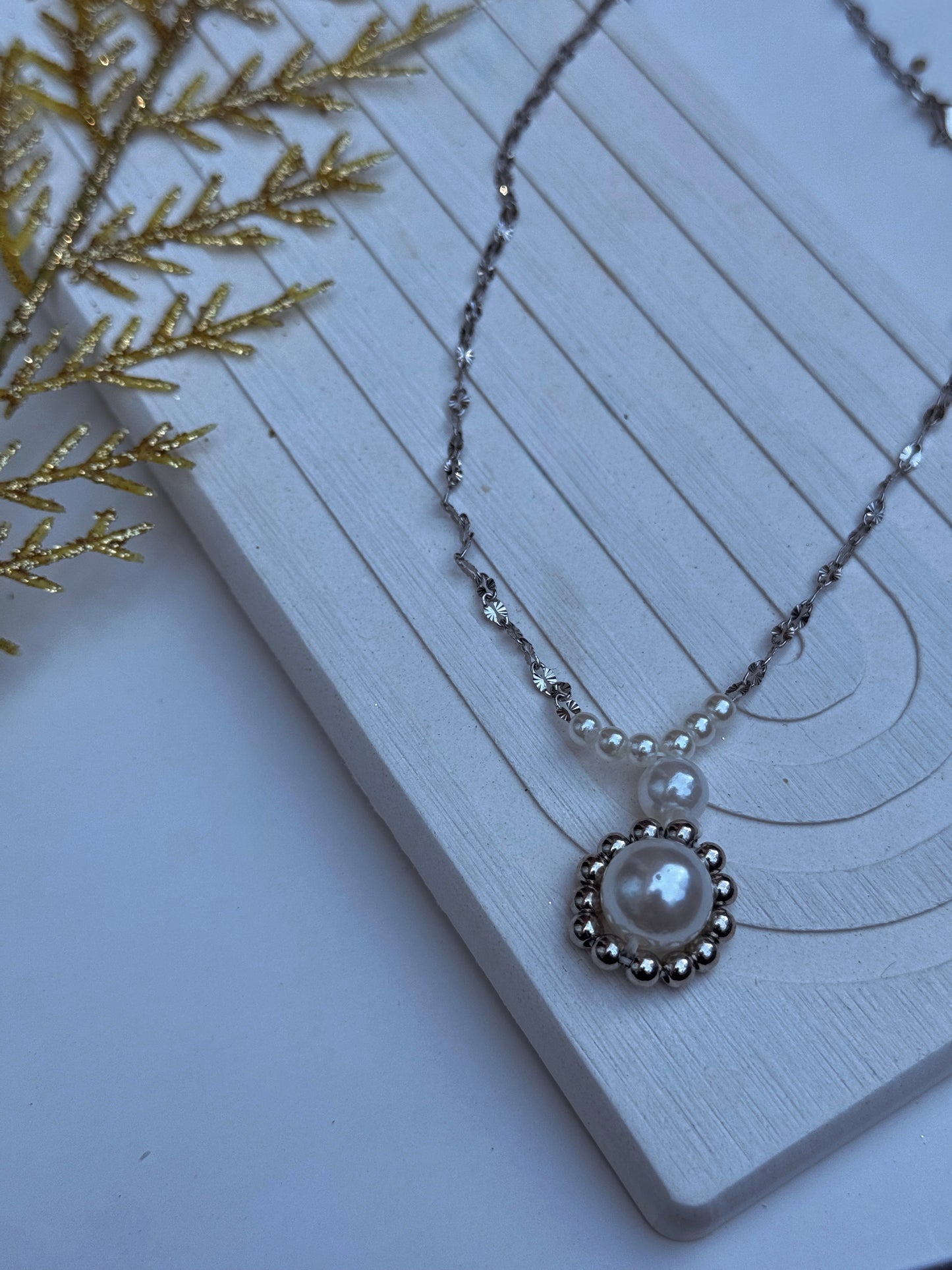 Vintage Pearl Bloom -Aesthetic handmade Necklace, Gift for Her