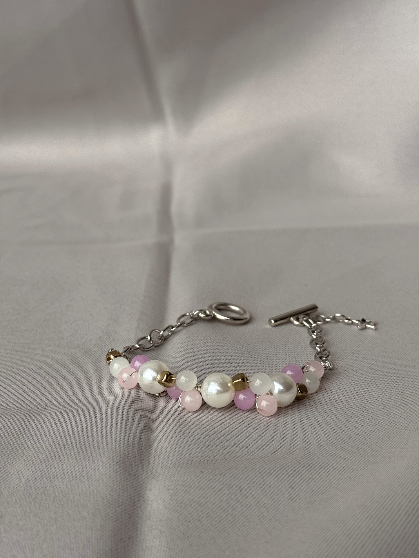 Pink Harmony Beaded Chain Bracelet , Handmade jewelry with Freshwater Pearl & Multi-tone Pink Beads,Dainty  Gift for her