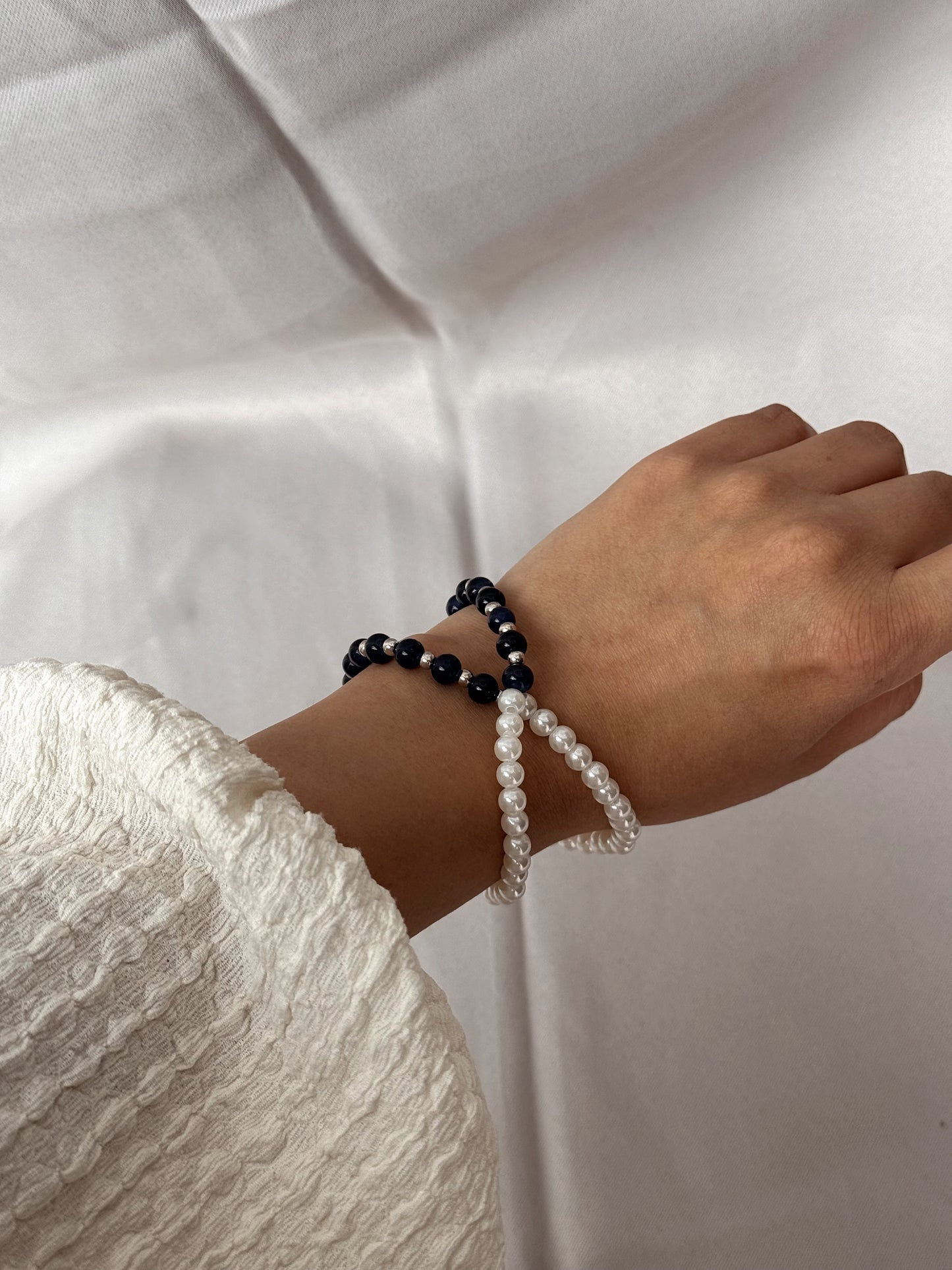Pearl and Onyx Style Yin Yang Bracelet, Unique Style Black and White Beaded Bracelet