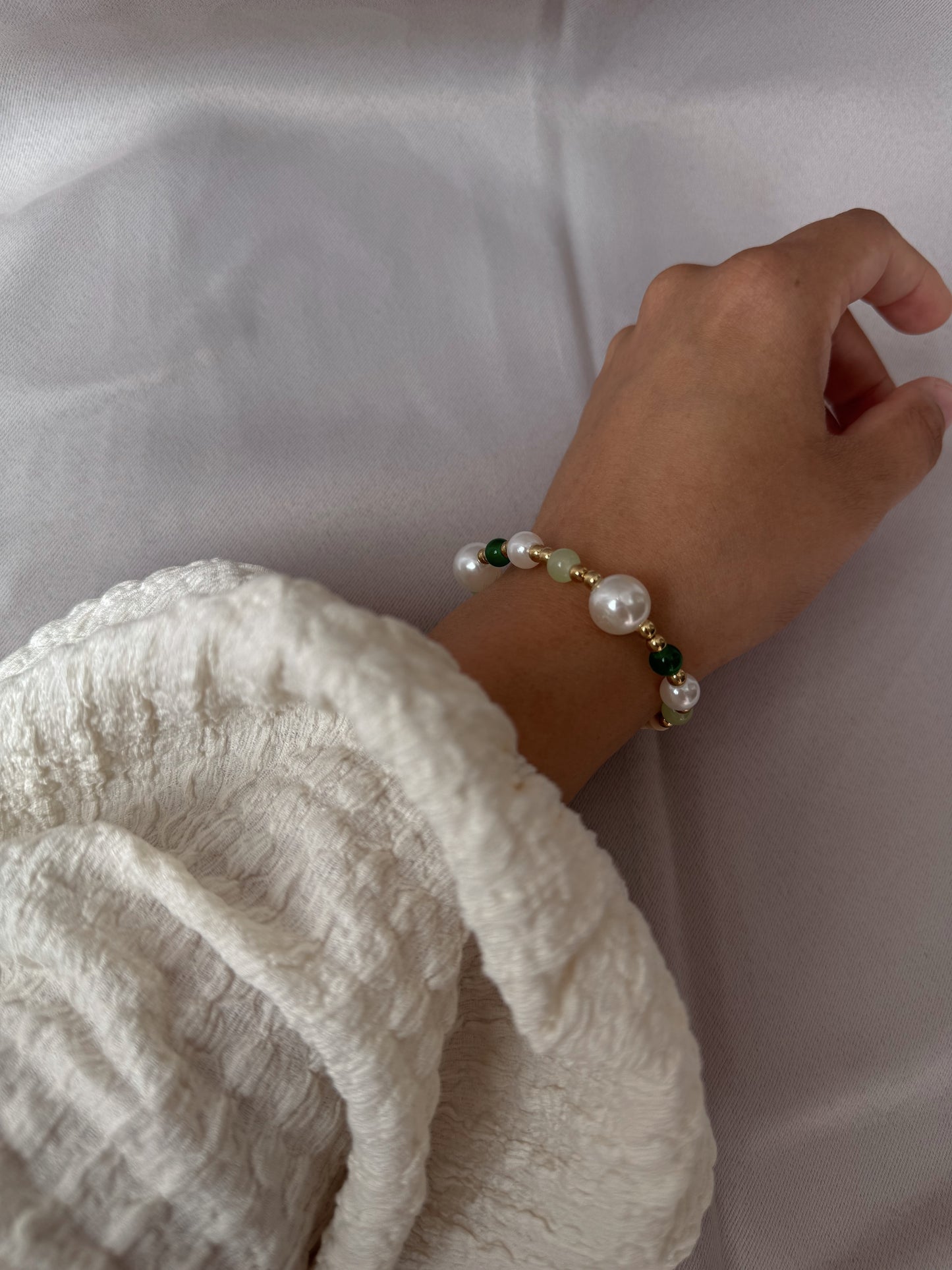 Handmade Green & Pearl Beaded Bracelet,Natural Energy,Elegant Style