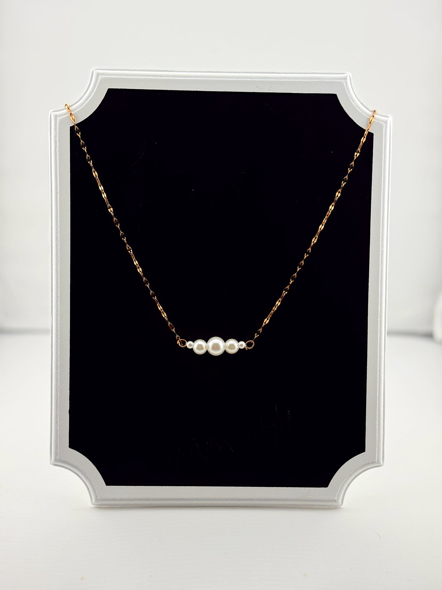 Pearl Touch Pendant Necklace,Elegant Handmade Pendant,Anniversary Gift for Women,14k gold-plated Chain Necklace